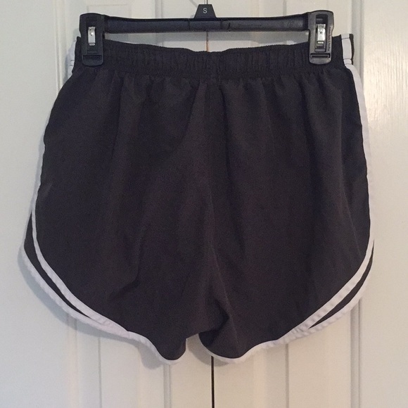 Nike Tempo dri-fit shorts. Dark gray. Size large - Picture 2 of 4